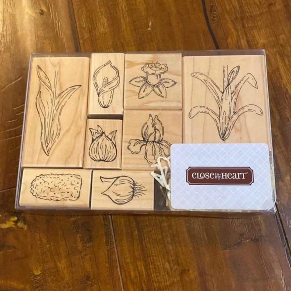 Close To My Heart S625 Bulbs in Bloom Line Art Wood Stamp Set